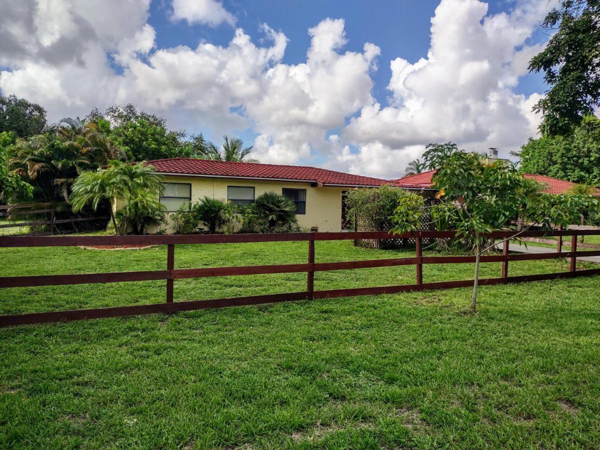Sunshine Acre 2B 2B King Master Suite, Big Yard Davie Eksteriør bilde